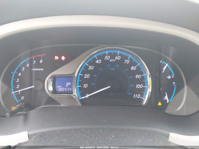 Auction sale of the 2011 Toyota Sienna Limited V6, vin: 5TDYK3DC3BS031004, lot number: 45250376