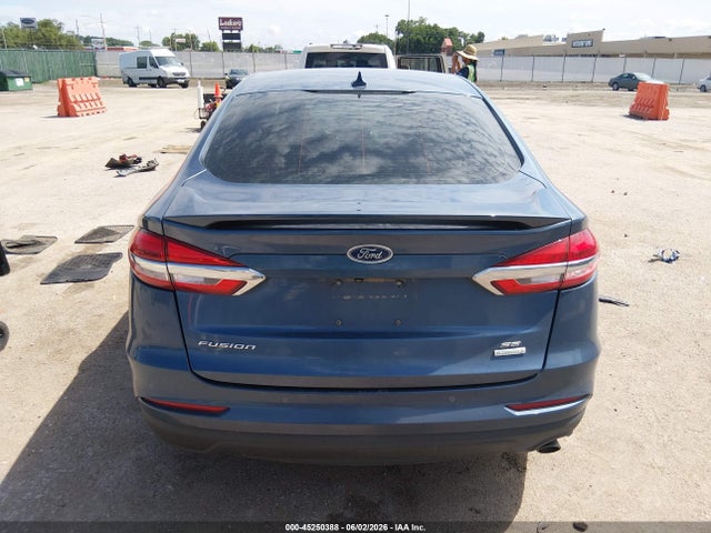 3FA6P0HD3KR160931 Ford FUSION SE