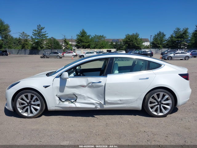 2020 Tesla Model 3 Long Range Dual Motor All-wheel Drive მანქანა იყიდება აუქციონზე, vin: 5YJ3E1EBXLF513633, აუქციონის ნომერი: 45250396