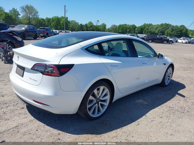 2020 Tesla Model 3 Long Range Dual Motor All-wheel Drive მანქანა იყიდება აუქციონზე, vin: 5YJ3E1EBXLF513633, აუქციონის ნომერი: 45250396