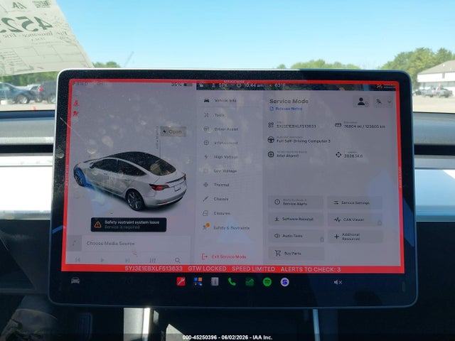2020 Tesla Model 3 Long Range Dual Motor All-wheel Drive მანქანა იყიდება აუქციონზე, vin: 5YJ3E1EBXLF513633, აუქციონის ნომერი: 45250396