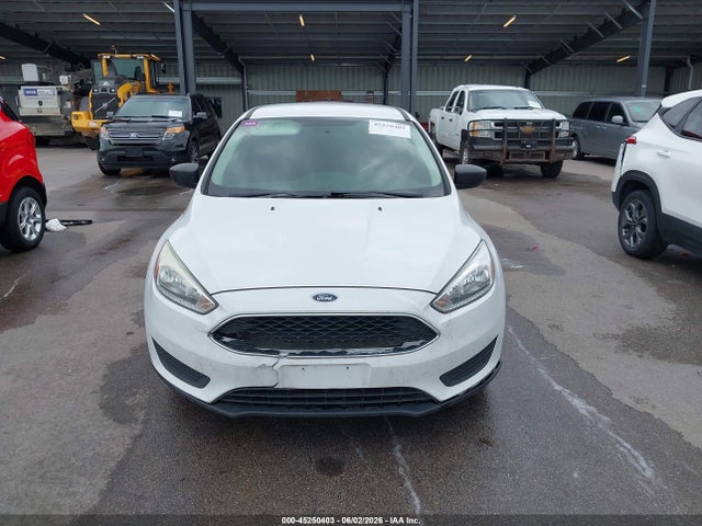Ford FOCUS S 2016 1FADP3E28GL392359 Image 12