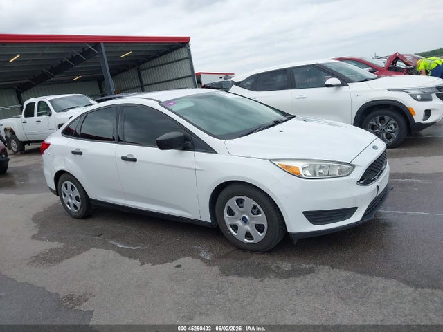 Ford FOCUS S 2016 1FADP3E28GL392359 Image 13