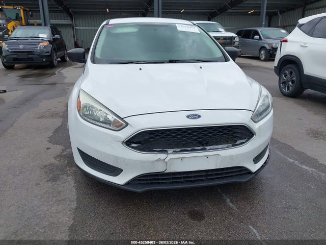 1FADP3E28GL392359 Ford FOCUS S