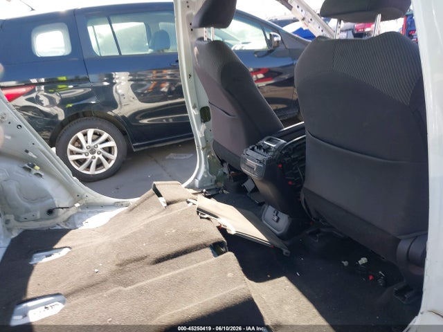 Toyota Highlander Le 2021 5TDBZRBH2MS057101 Image 8