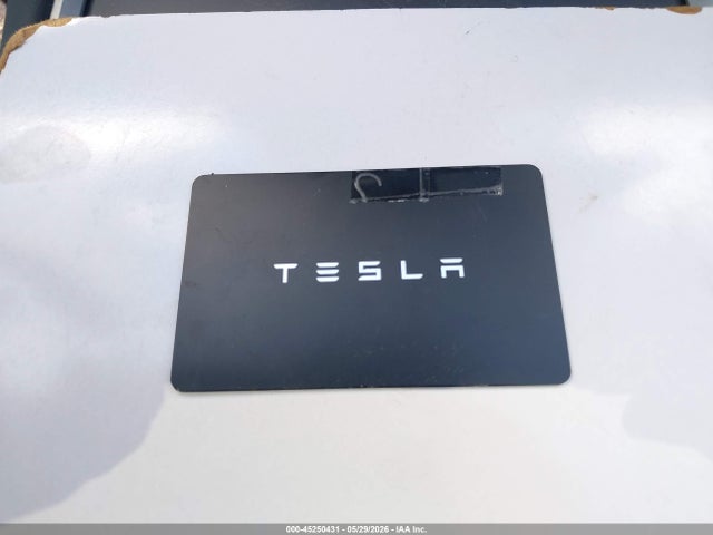 Продажа на аукционе авто 2023 Tesla Model Y Awd/long Range Dual Motor All-wheel Drive, vin: 7SAYGDEE0PF598499, номер лота: 45250431