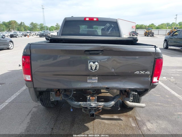 Auction sale of the 2018 Ram 1500 Express  4x4 6'4 Box, vin: 1C6RR7FG1JS247874, lot number: 45250434