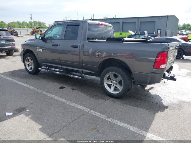 2018 Ram 1500 Express  4x4 6'4 Box მანქანა იყიდება აუქციონზე, vin: 1C6RR7FG1JS247874, აუქციონის ნომერი: 45250434