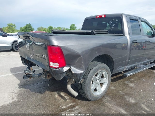 2018 Ram 1500 Express  4x4 6'4 Box მანქანა იყიდება აუქციონზე, vin: 1C6RR7FG1JS247874, აუქციონის ნომერი: 45250434