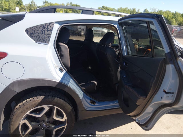 2020 Subaru Crosstrek Limited მანქანა იყიდება აუქციონზე, vin: JF2GTAMC1L8275030, აუქციონის ნომერი: 45250511