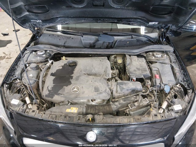WDCTG4EB4HJ335028 Mercedes-Benz GLA 250