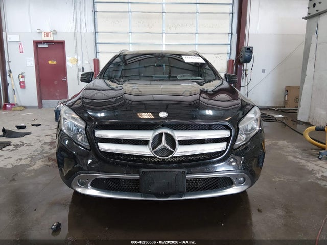 WDCTG4EB4HJ335028 Mercedes-Benz GLA 250
