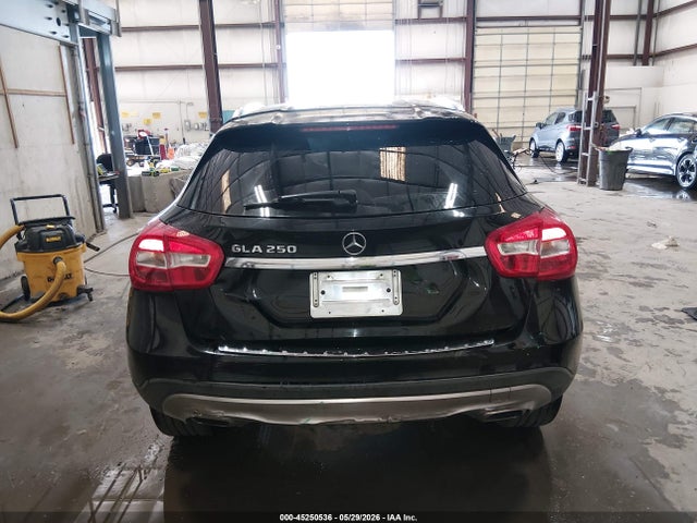 WDCTG4EB4HJ335028 Mercedes-Benz GLA 250
