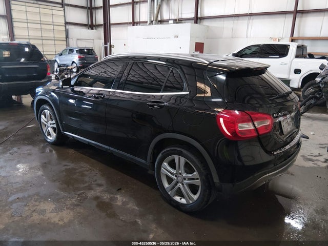 WDCTG4EB4HJ335028 Mercedes-Benz GLA 250