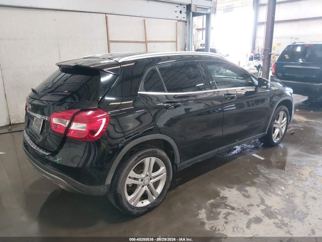 WDCTG4EB4HJ335028 Mercedes-Benz GLA 250