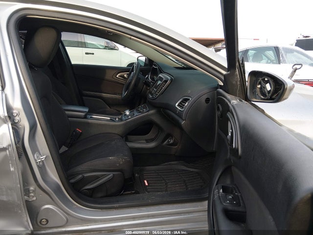 Продаж на аукціоні авто 2015 Chrysler 200 Lx, vin: 1C3CCCFB4FN703552, номер лоту: 45250539