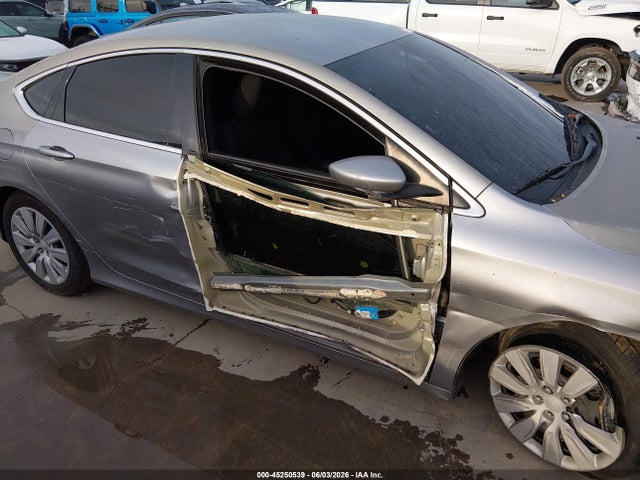 Продаж на аукціоні авто 2015 Chrysler 200 Lx, vin: 1C3CCCFB4FN703552, номер лоту: 45250539