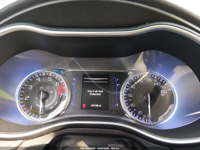 Продаж на аукціоні авто 2015 Chrysler 200 Lx, vin: 1C3CCCFB4FN703552, номер лоту: 45250539