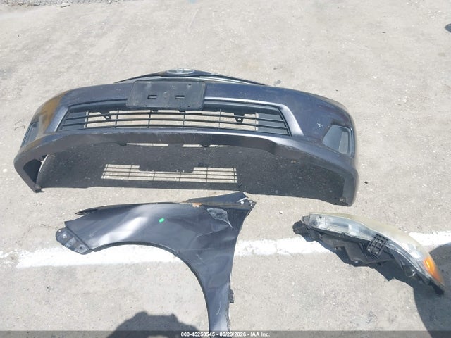 45250545 :رقم المزاد ، 5YFBU4EE4DP105323 vin ، 2013 Toyota Corolla Le مزاد بيع
