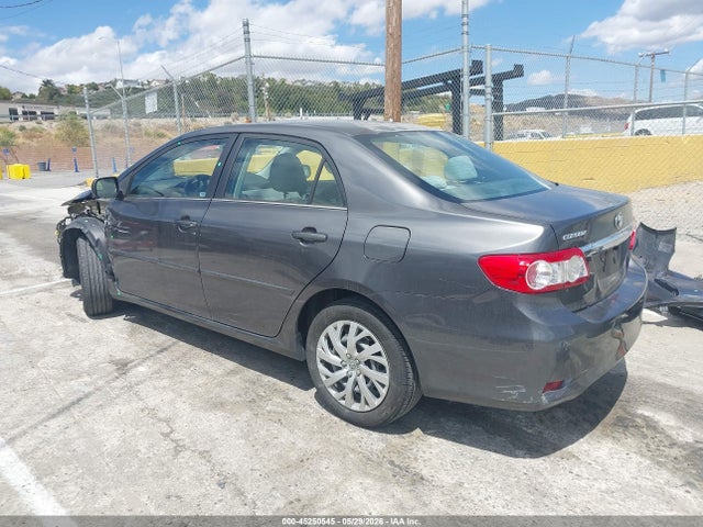 45250545 :رقم المزاد ، 5YFBU4EE4DP105323 vin ، 2013 Toyota Corolla Le مزاد بيع