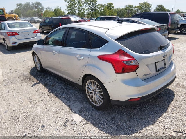45250549 :رقم المزاد ، 1FADP3N28EL188626 vin ، 2014 Ford Focus Titanium مزاد بيع