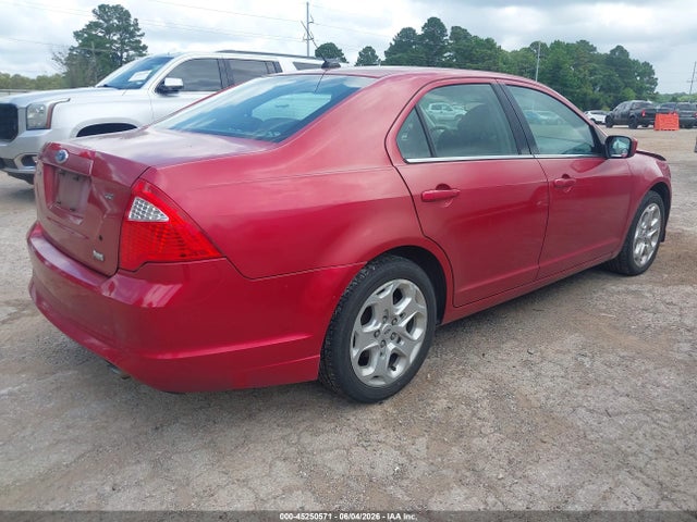 45250571 :رقم المزاد ، 3FAHP0HG0AR334603 vin ، 2010 Ford Fusion Se مزاد بيع