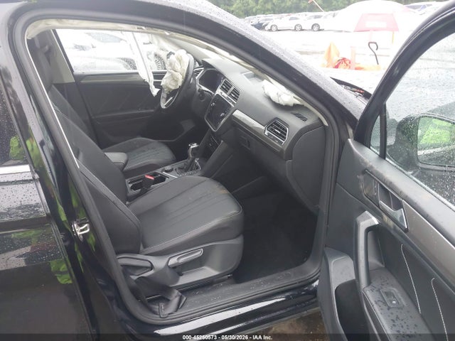 45250573 :رقم المزاد ، 3VV2B7AXXNM157306 vin ، 2022 Volkswagen Tiguan 2.0t Se مزاد بيع
