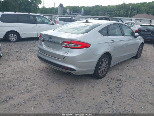 45250587 :رقم المزاد ، 3FA6P0HD3HR364556 vin ، 2017 Ford Fusion Se مزاد بيع