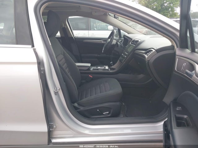 45250587 :رقم المزاد ، 3FA6P0HD3HR364556 vin ، 2017 Ford Fusion Se مزاد بيع