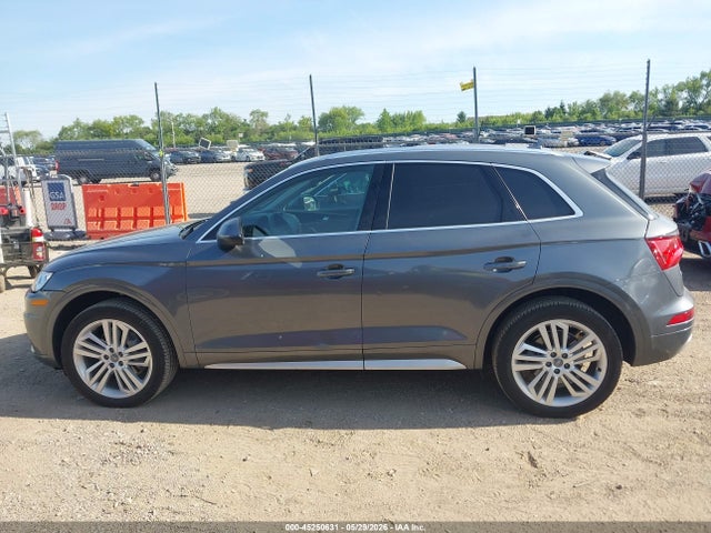 Продажа на аукционе авто 2018 Audi Q5 2.0t Premium/2.0t Tech Premium, vin: WA1BNAFY8J2038749, номер лота: 45250631