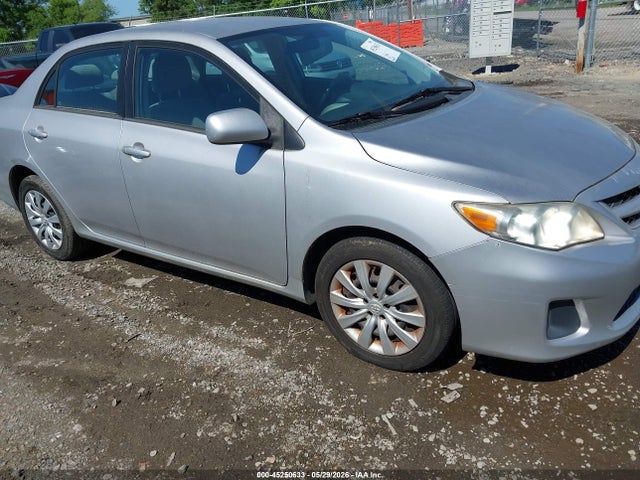 Продажа на аукционе авто 2012 Toyota Corolla Le, vin: 2T1BU4EE4CC811965, номер лота: 45250633