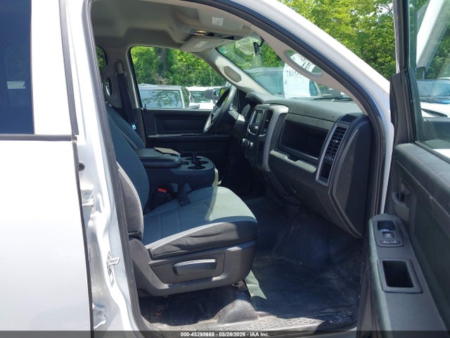 Aukcja sprzedaży 2021 Ram 1500 Classic Tradesman  4x4 5'7 Box, vin: 1C6RR7KT8MS569242, numer aukcji: 45250668