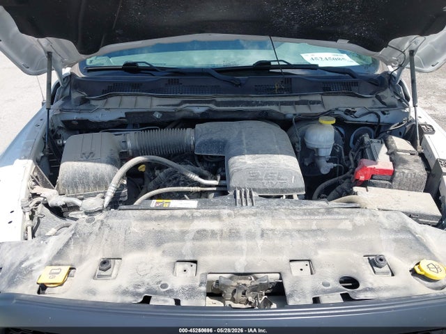 45250696 :رقم المزاد ، 1C6RR6KG8JS303633 vin ، 2018 Ram 1500 Tradesman  4x2 5'7 Box مزاد بيع
