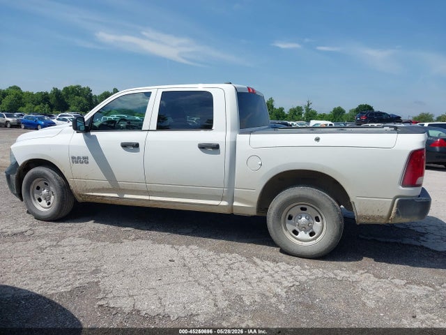 45250696 :رقم المزاد ، 1C6RR6KG8JS303633 vin ، 2018 Ram 1500 Tradesman  4x2 5'7 Box مزاد بيع