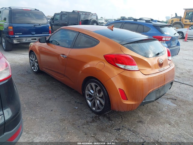 2015 Hyundai Veloster Flex მანქანა იყიდება აუქციონზე, vin: KMHTC6AD3FU223400, აუქციონის ნომერი: 45250698