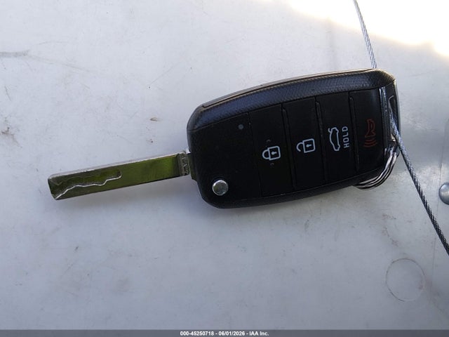 KIA Optima Lx 2019 5XXGT4L32KG318254 Image 11
