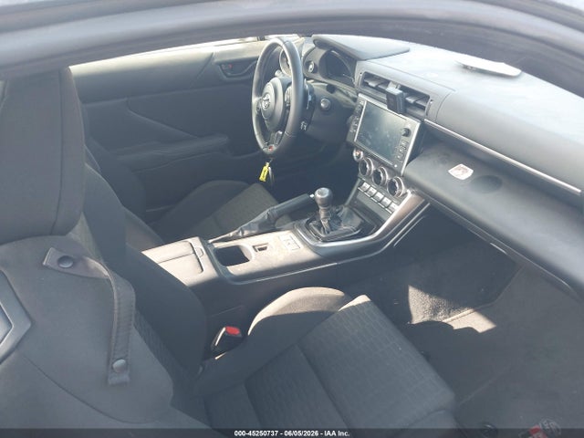 JF1ZNBC19N8756482 Toyota GR86