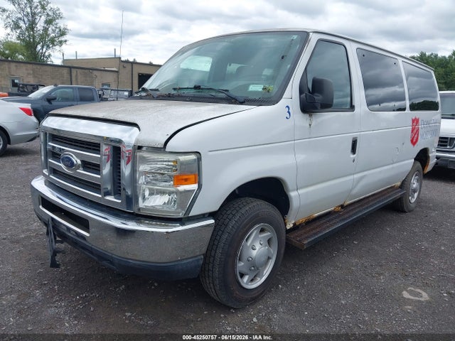 45250757 :رقم المزاد ، 1FBNE3BL1ADA23625 vin ، 2010 Ford E-350 Super Duty Xl/xlt مزاد بيع