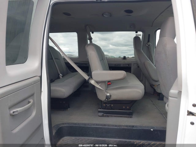 45250757 :رقم المزاد ، 1FBNE3BL1ADA23625 vin ، 2010 Ford E-350 Super Duty Xl/xlt مزاد بيع