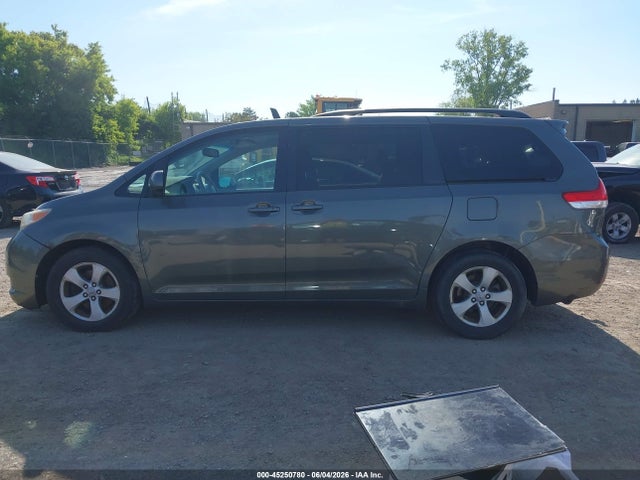Aukcja sprzedaży 2011 Toyota Sienna Le V6, vin: 5TDKK3DC6BS101763, numer aukcji: 45250780