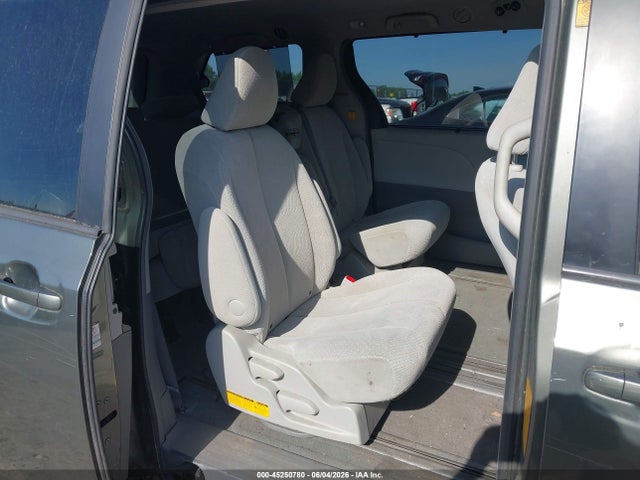Aukcja sprzedaży 2011 Toyota Sienna Le V6, vin: 5TDKK3DC6BS101763, numer aukcji: 45250780