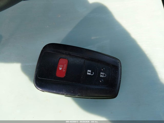 2021 Toyota Rav4 Xle მანქანა იყიდება აუქციონზე, vin: 2T3W1RFV1MW127663, აუქციონის ნომერი: 45250813