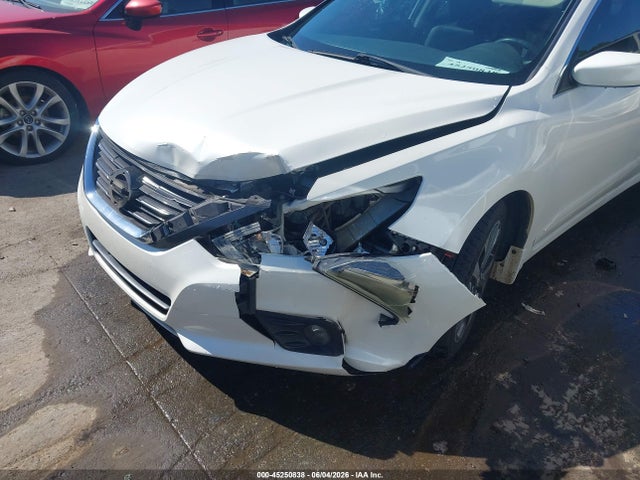 Продажа на аукционе авто 2016 Nissan Altima 2.5 Sr, vin: 1N4AL3AP3GC211829, номер лота: 45250838