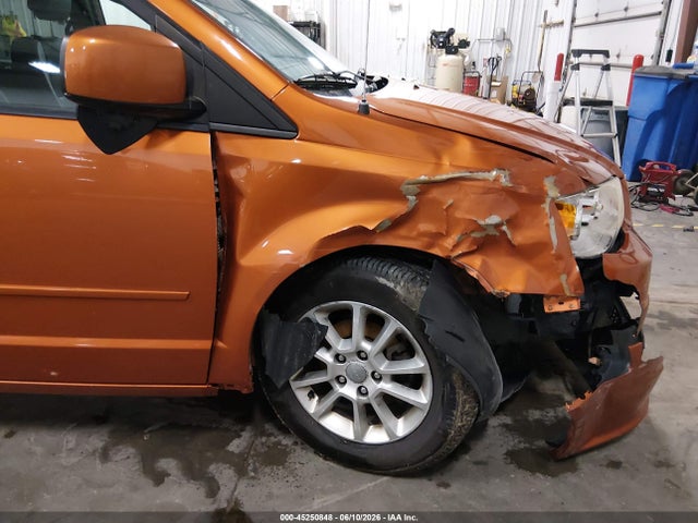 Продаж на аукціоні авто 2011 Dodge Grand Caravan R/t, vin: 2D4RN7DG2BR776733, номер лоту: 45250848