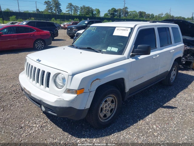 45250893 :رقم المزاد ، 1C4NJRBB9FD325169 vin ، 2015 Jeep Patriot Sport مزاد بيع