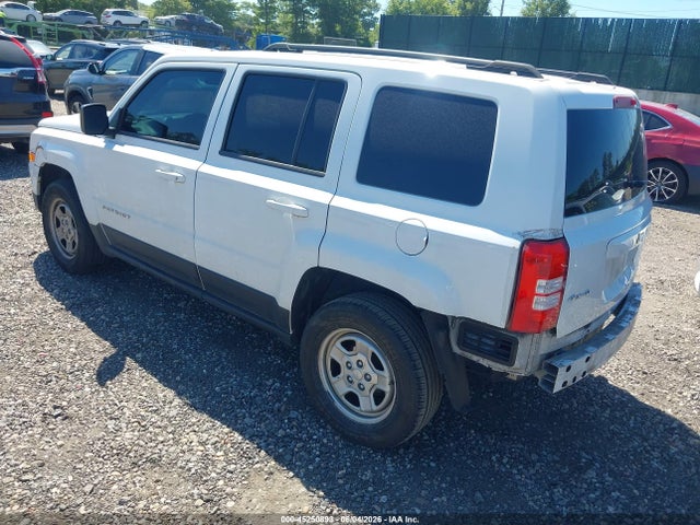 45250893 :رقم المزاد ، 1C4NJRBB9FD325169 vin ، 2015 Jeep Patriot Sport مزاد بيع