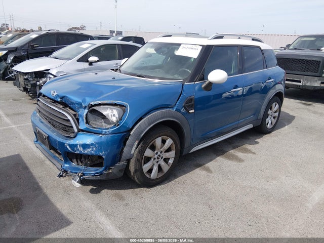 45250895 :رقم المزاد ، WMZYS7C35H3E07143 vin ، 2017 Mini Countryman Cooper مزاد بيع