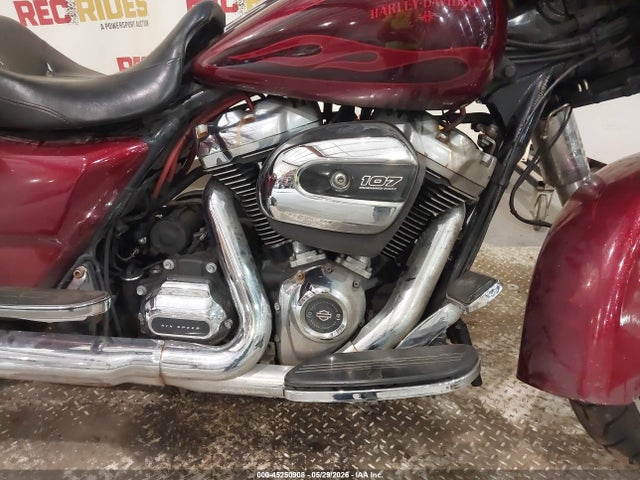 2017 Harley-davidson Flhxs Street Glide Special მანქანა იყიდება აუქციონზე, vin: 1HD1KRC15HB684159, აუქციონის ნომერი: 45250908