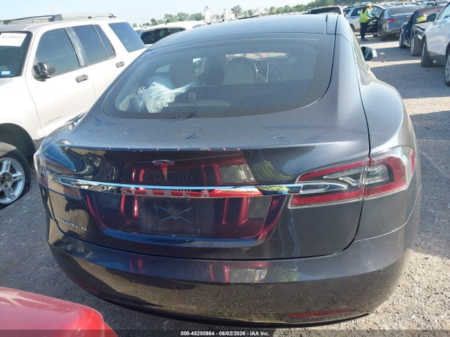 Tesla Model S 60/70/75/85 2016 5YJSA1E19GF156076 Image 16