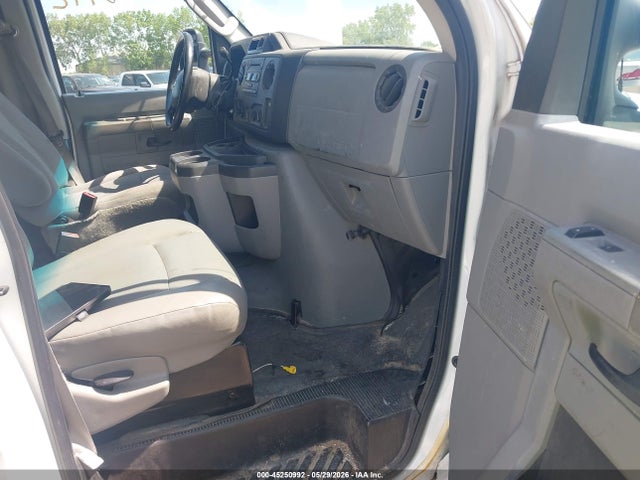 45250992 :رقم المزاد ، 1FTSE3EL8ADA95979 vin ، 2010 Ford E-350 Super Duty Commercial/recreational مزاد بيع